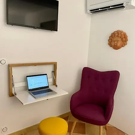 Pila & Bed Centre Corum Comedie - Calme Climatisee - Quiet Air-conditioned 4* Montpellier